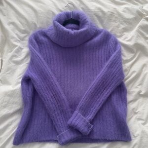 Cozy Lavender Turtleneck Sweater 100% Alpaca Wool